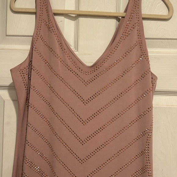 Beautiful dusty rose colored dress with v neck - NWOT - Picture 3 of 9